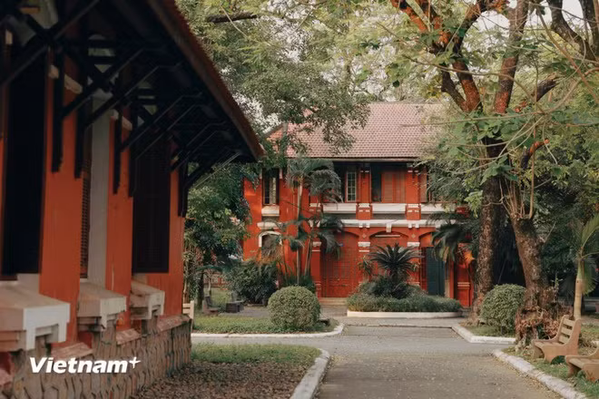 The campus includes four main teaching blocks, along with a gymnasium and a memorial house. (Photo: Vietnam+)