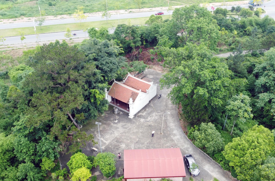 Ancient temple known as Cam Temple, believed to date back 4,000 years to the Hung Kings era. (Photo: VNA)