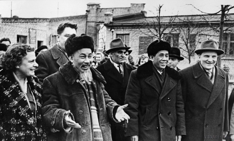President Ho Chi Minh and First Secretary Le Duan attend the 22nd Congress of the Communist Party of the Soviet Union, October 1961. (Photo: VNA)