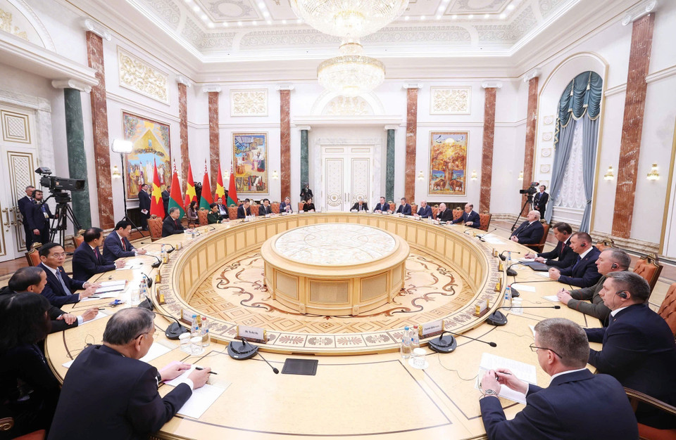General Secretary To Lam holds official talks with Belarusian President Aleksandr Lukashenko. (Photo: VNA)