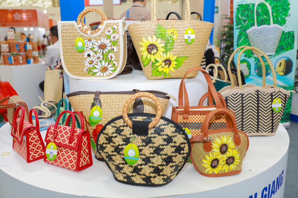 Products made from eco-friendly materials are showcased at the fair (Photo: VNA)