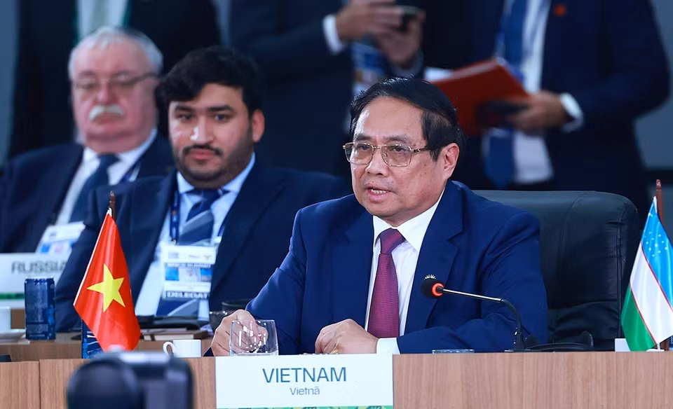 Prime Minister Pham Minh Chinh speaks at the high-level discussion session themed "Strengthening Multilateralism, Economic and Financial Issues, and Artificial Intelligence" during the expanded BRICS Summit 2025 in Rio de Janeiro. (Photo: VNA)