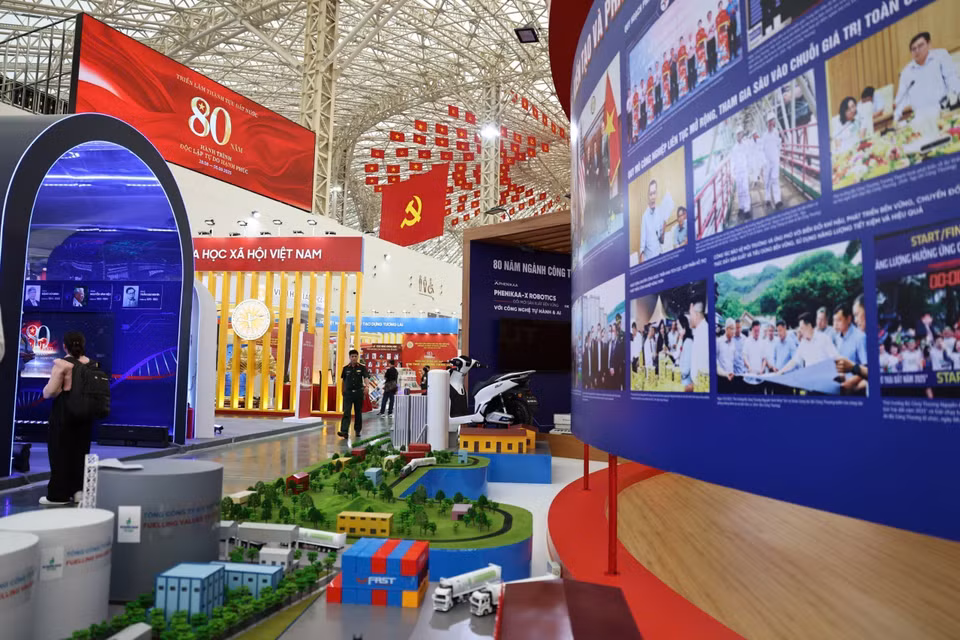 Ministry of Industry and Trade booth at the exhibition. (Photo: VNA)