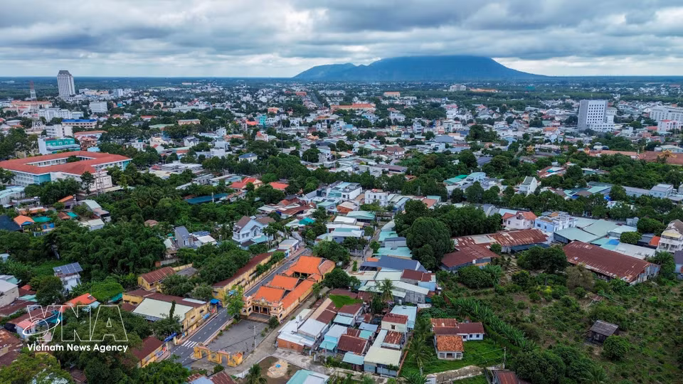 Hiep Ninh Communal House preserves memories of the region's pioneering era, when early settlers reclaimed land, founded villages and helped shape present-day Tay Ninh. (Photo: Giang Phuong/VNA)