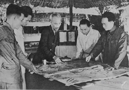 In December 1953, the Party Central Committee and President Ho Chi Minh decided to open a strategic front with the determination to destroy the French stronghold at Dien Bien Phu. (Photo: VNA)
