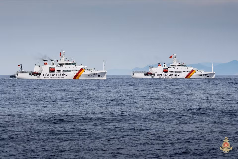 159-class anti-submarine frigate flotilla takes part in the naval parade. (Photo: Vietnam People’s Navy/VNA)