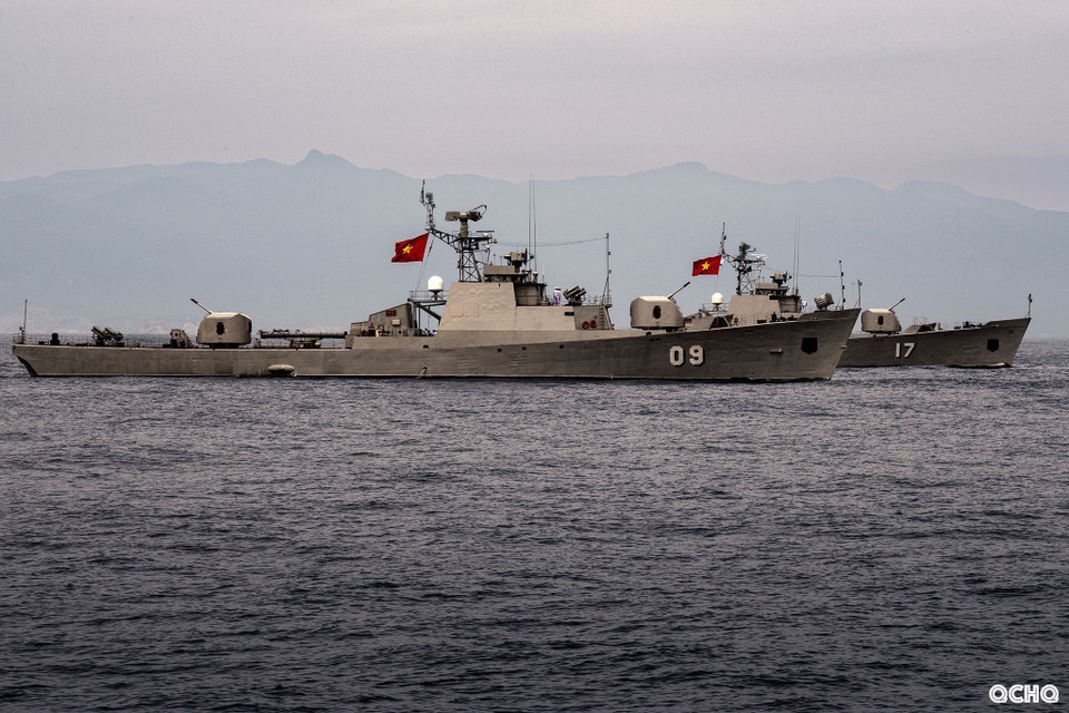 Anti-submarine frigate flotilla joins the parade. (Photo: Vietnam People’s Navy/VNA)
