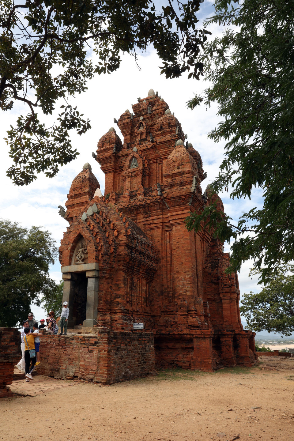 Ancient Cham tower architecture at the Po Klong Garai Towers. (Photo: VNA)