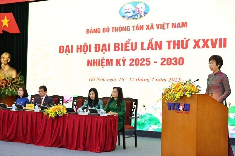 Party Secretary and General Director of the Vietnam News Agency Vu Viet Trang delivers opening remarks at the Congress. (Photo: VNA)