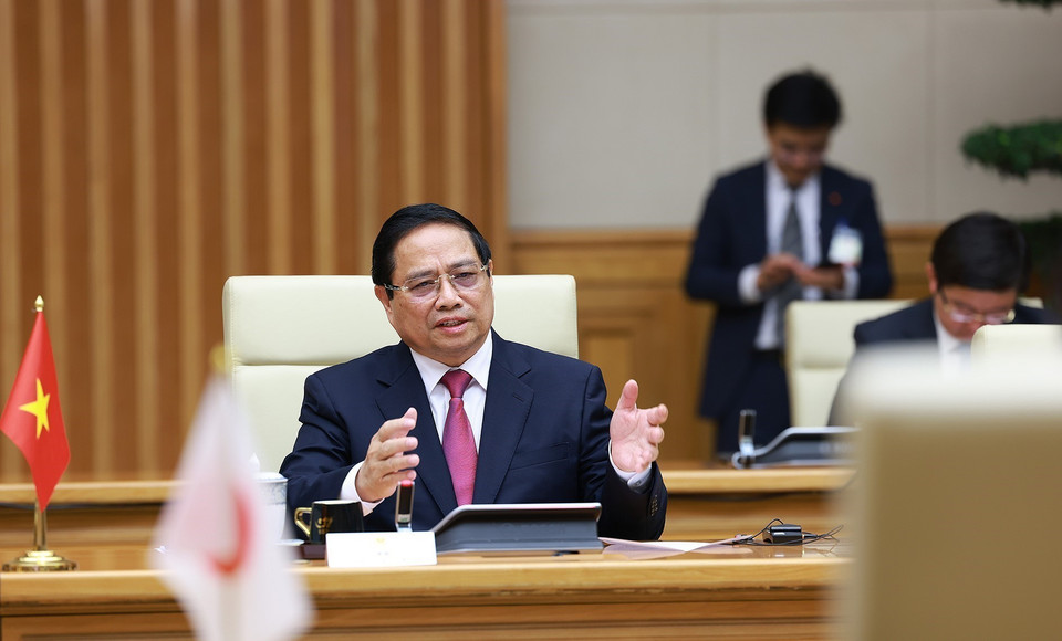 Prime Minister Pham Minh Chinh speaks during talks with Japanese Prime Minister Ishiba Shigeru. (Photo: VNA)