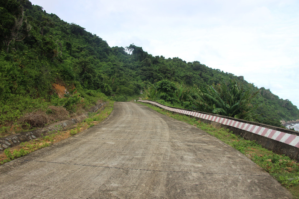 Hon Khoai has a 14 km road network, supporting patrols, forest protection, and island management. (Photo: VNA)