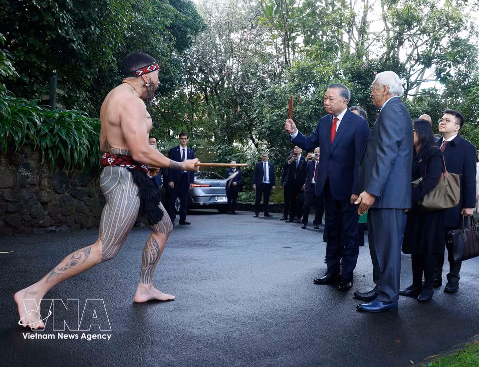 General Secretary and President To Lam attends the official welcome ceremony, which features traditional Maori customs. (Photo: Thong Nhat/VNA)