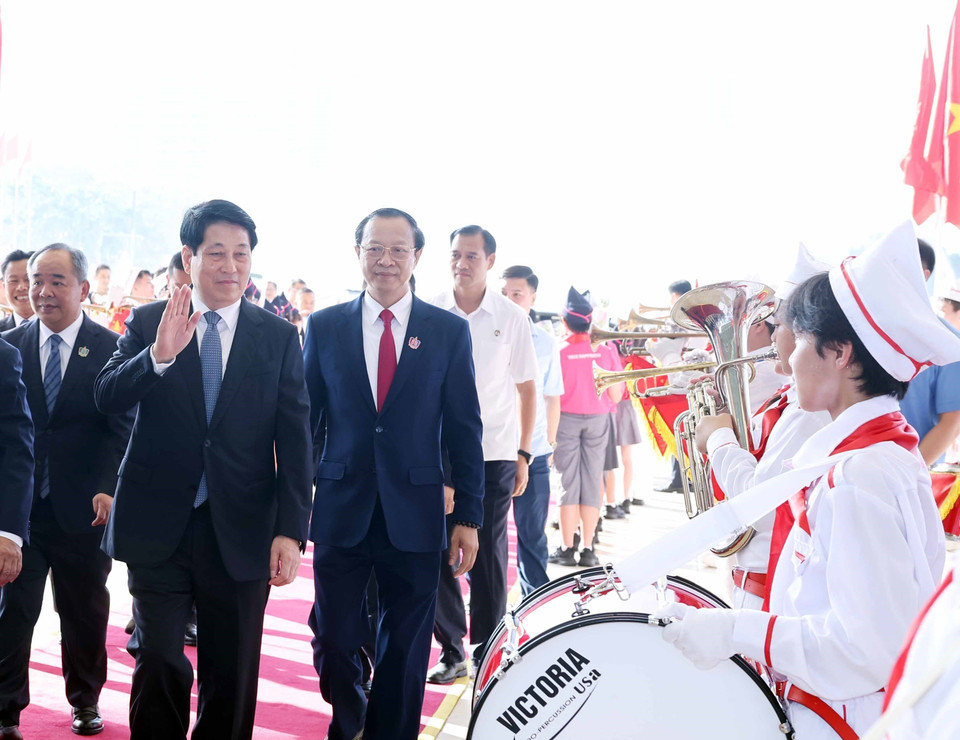 President Luong Cuong attends ceremony marking 80 years of the education sector. (Photo: VNA)