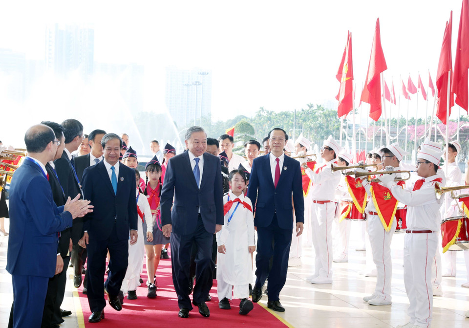 Party General Secretary To Lam attends ceremony marking 80 years of the education sector. (Photo: VNA)