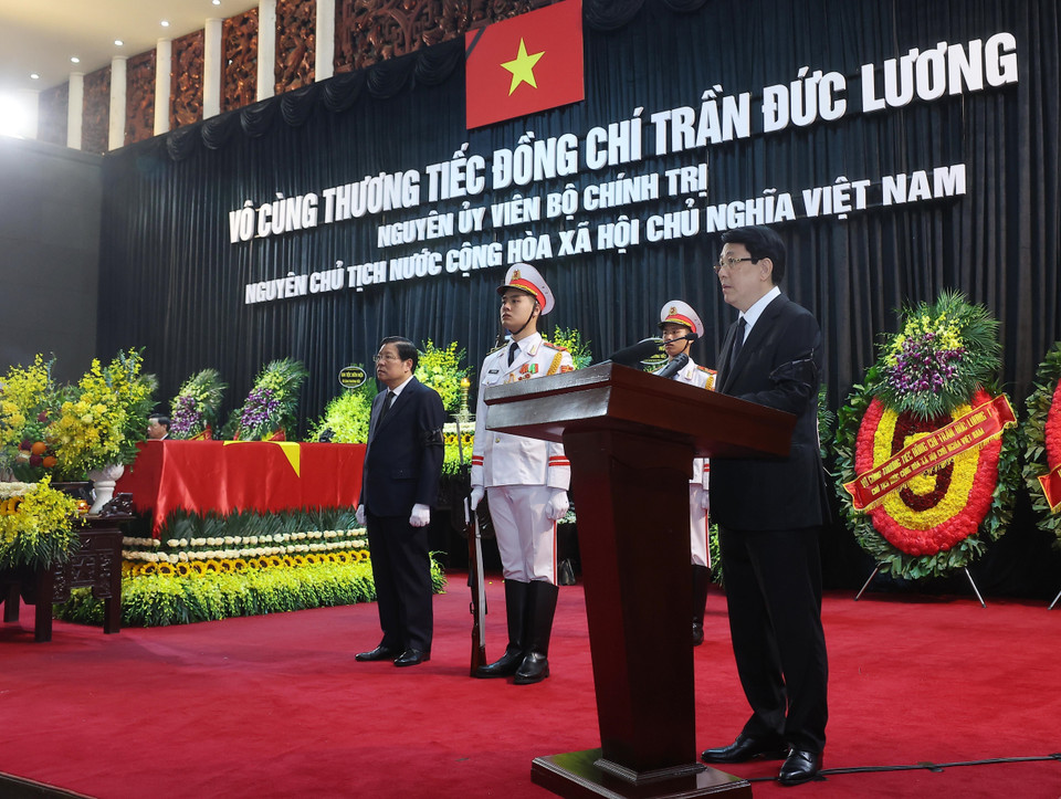 Memorial service for former State President Tran Duc Luong (Photo: VNA)