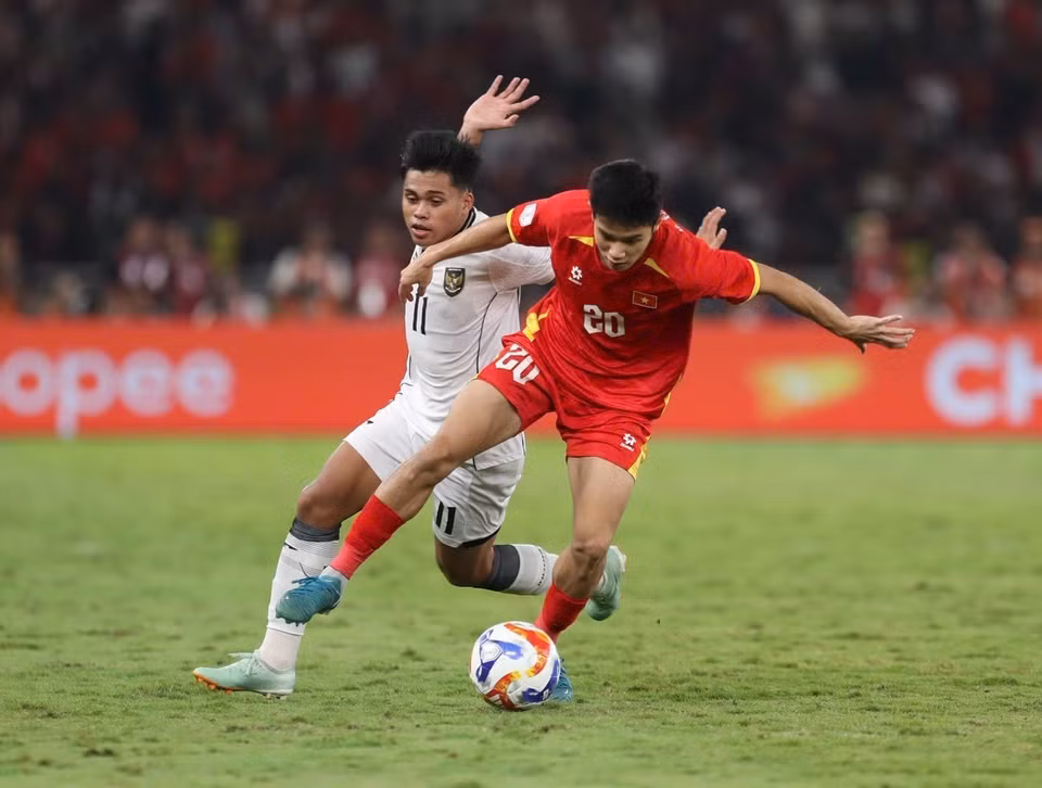 Anh Quan (No. 20, Vietnam) in a solo run during the final. (Photo: VNA)