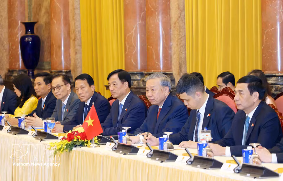 Party General Secretary and State President To Lam and the Vietnamese high-level delegation attend the talks. (Photo: VNA)