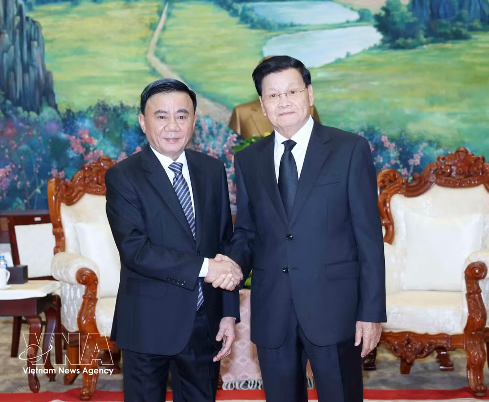 vnanet-laos-vietnam.jpg