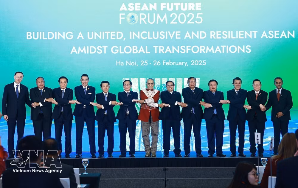 vnanet-potal-asean-future-forum-2025-opens-7873399.jpg