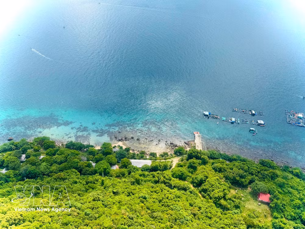 A corner of the Phu Quoc special zone, An Giang province, from the Hon Thom cable car – the world’s longest over-sea cable system. (Photo: VNA)