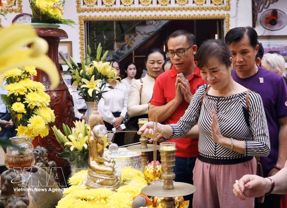 vnanet-potal-le-hoi-tet-co-truyen-campuchia-lao-thai-lan-tai-thanh-pho-ho-chi-minh-chum-anh-8694951-1-1.jpg