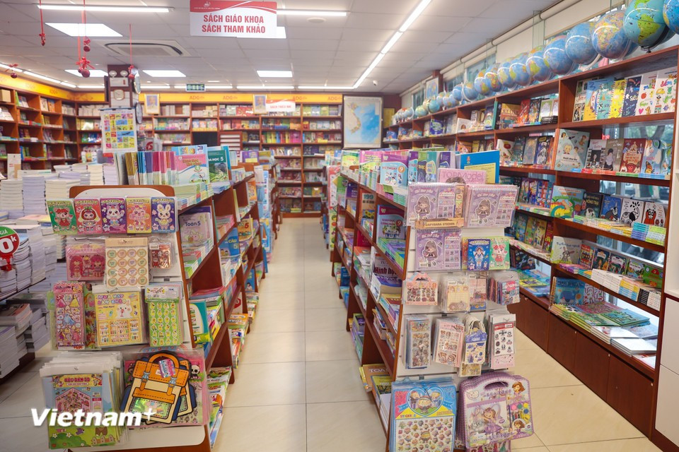 VEPH expects to complete textbook delivery nationwide by the end of July. (Photo: VietnamPlus)