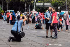 Tourists in Jakarta, Indonesia (Photo: Antara)