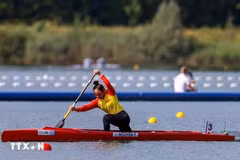 Rower Nguyen Thi Huong competes at the Paris 2024 Olympics in August last year. (Photo: VNA)