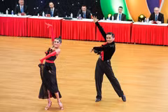 Phan Hien – Thu Huong dance pair at a competition (Photo: Hanoi Moi)