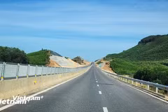 3,345km of expressways put into operation, expanding transport infrastructure