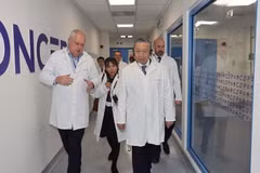 Party General Secretary and State President To Lam visits the National Institute for Bioprocessing Research and Training (NIBRT) in Dublin, Ireland, on the afternoon of October 3, 2024. (Photo: Tri Dung/VNA)
