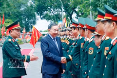 Top leader visits Infantry Division 308