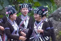 Hand embroidery brings higher incomes for women in mountainous areas 