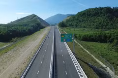 Vietnam opens more than 3,800 km of expressways to traffic