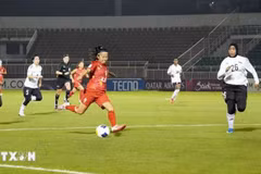 Ho Chi Minh City Women’s FC (in red) defeats Abu Dhabi (in white). (Photo: VNA)