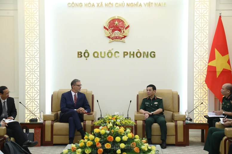 Vietnam, France boost defence cooperation across multiple areas