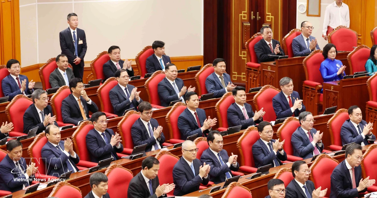 Plenum Working Fourth working day of 14th Party Central Committee's fourth plenum