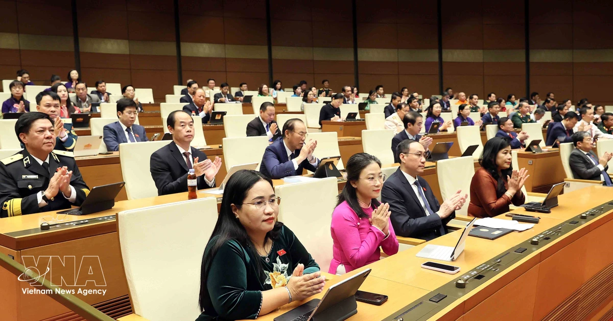 Legislature approves 30% income tax cut for small enterprises, business households
