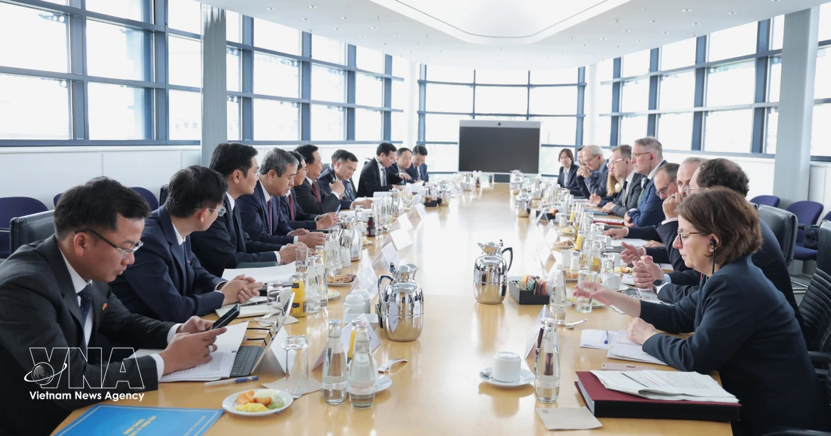 Vietnamese, German parties hold 11th theoretical exchange