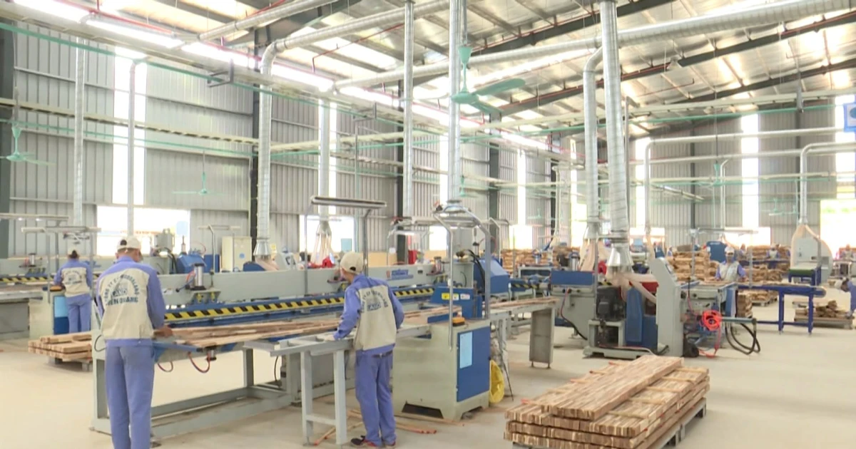 Experts Urge Comprehensive Strategy for Vietnam’s 2026–2030 Growth Goals