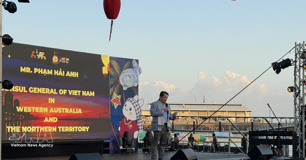 Vietnamese Lantern Festival connects cultures in Darwin