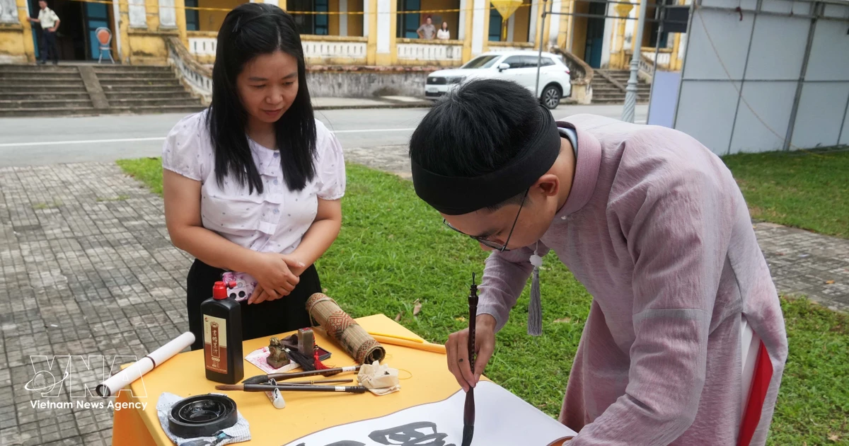 Vietnam Calligraphy Festival celebrates national cultural heritage