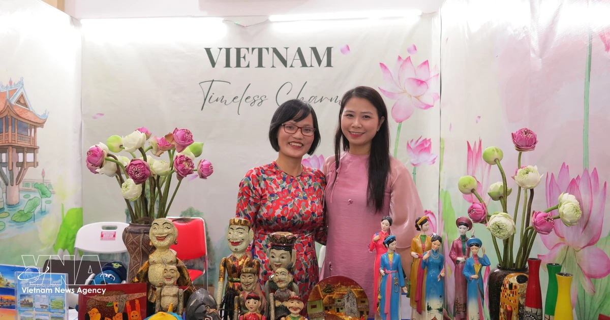Vietnam supports, actively joins ASEAN cultural, people-to-people exchanges