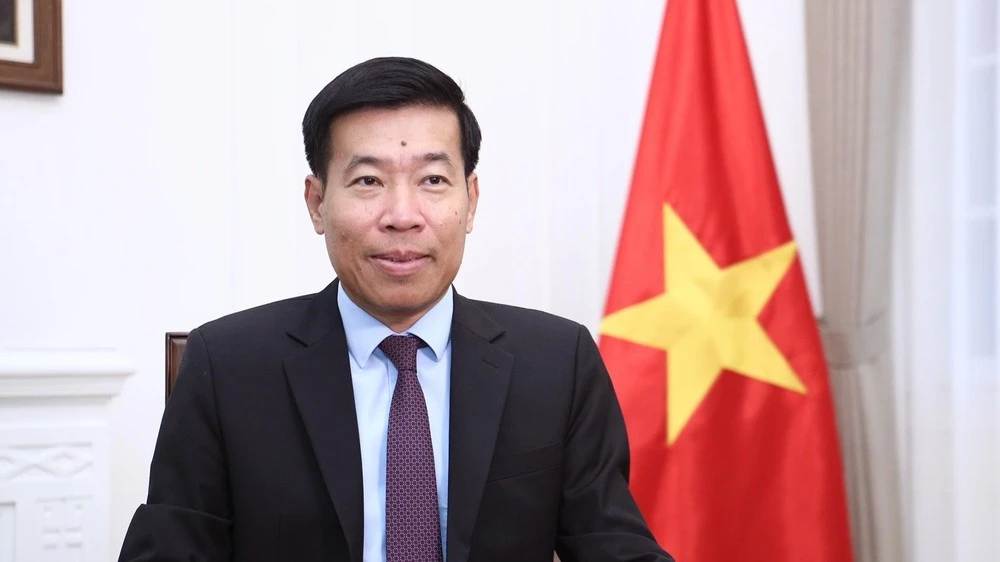 Vietnam’s ties with Laos, Cambodia grow substantively, effectively: Deputy FM