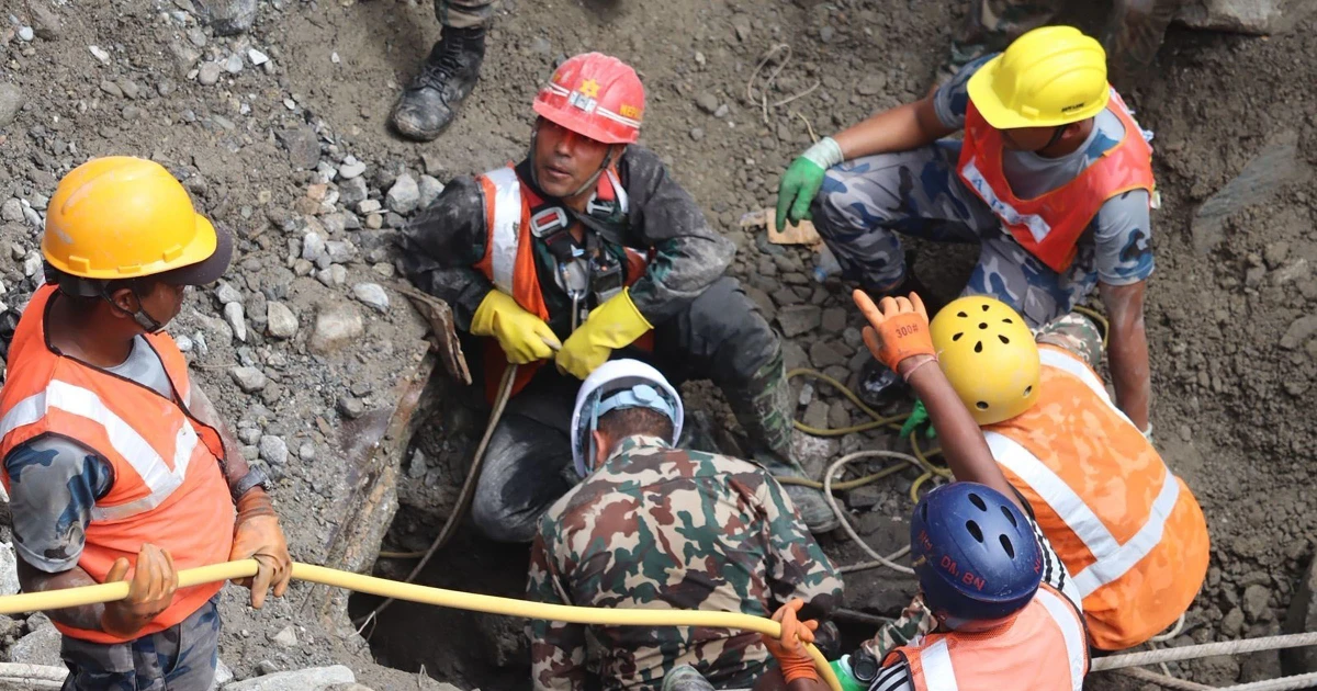 Vietnam provides 300,000 USD in emergency humanitarian aid for Nepal