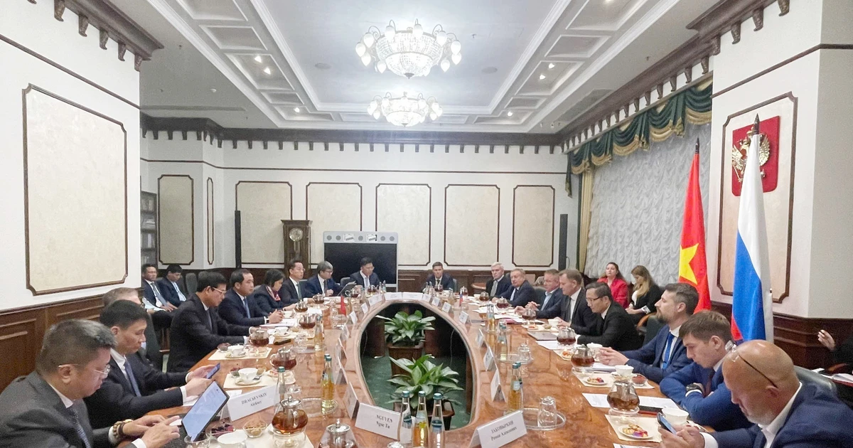 Hanoi, Moscow seek to develop more friendship, investment projects