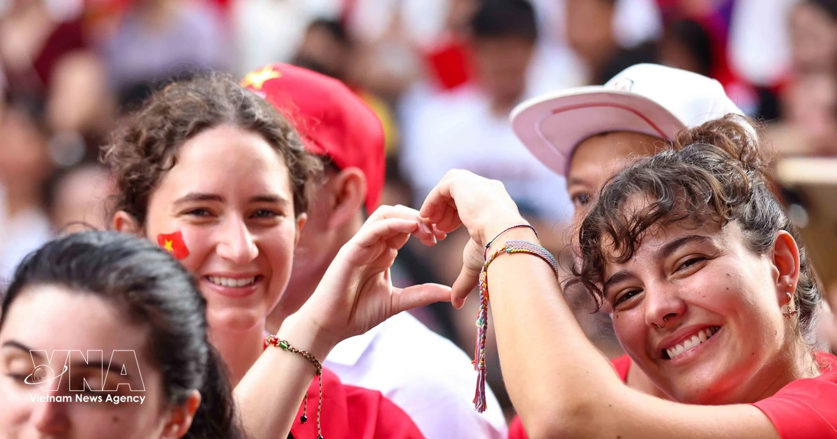 Vietnam tourism maintains strong growth, expands international markets
