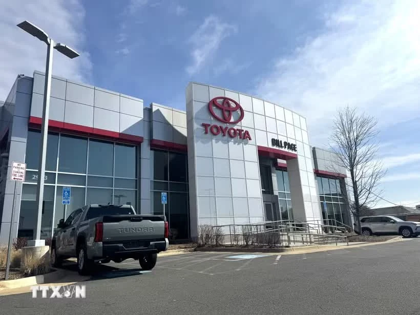 Toyota Philippines expects lower vehicle output amid weak demand