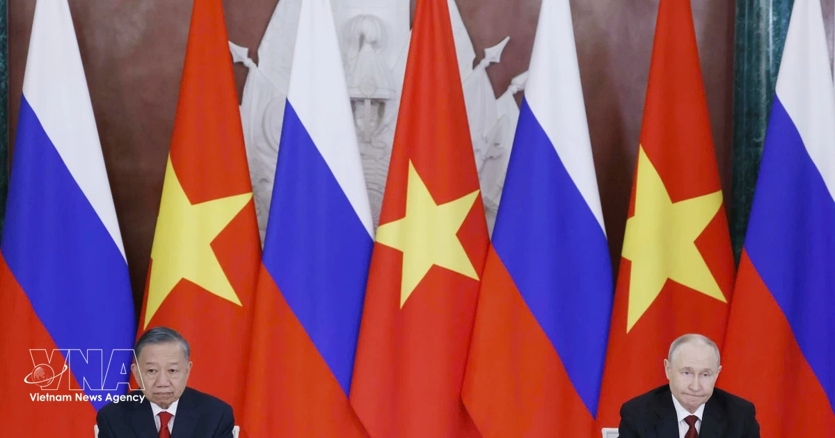Vietnam, Russia issue joint statement on further strengthening ties in new period