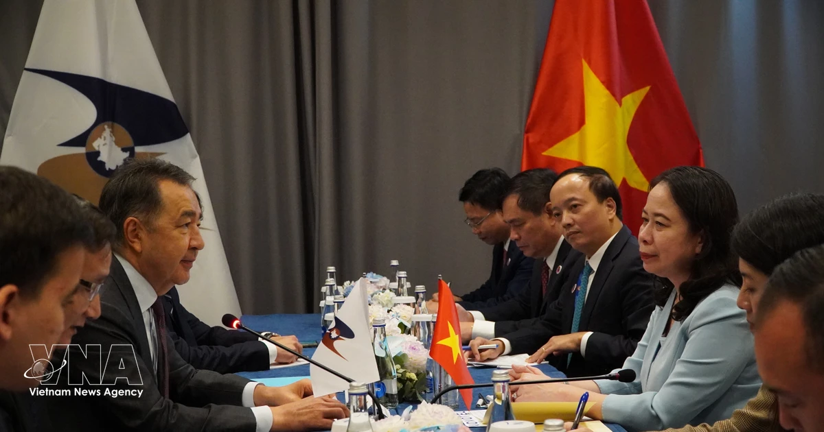 Vice President holds bilateral meetings, meets Vietnamese community in Kyrgyzstan